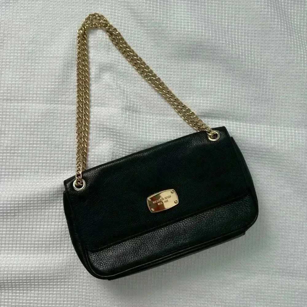Micheal Kors Black and Gold Purse EUC - Picture 2 of 8